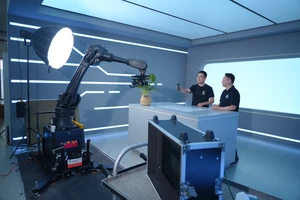 Behind-the-scenes Photo Gallery