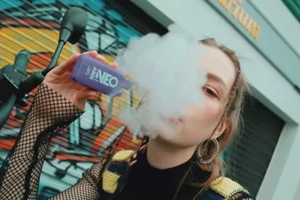 Airis NEO P8000: Street Color-driven Overseas Product Advertising