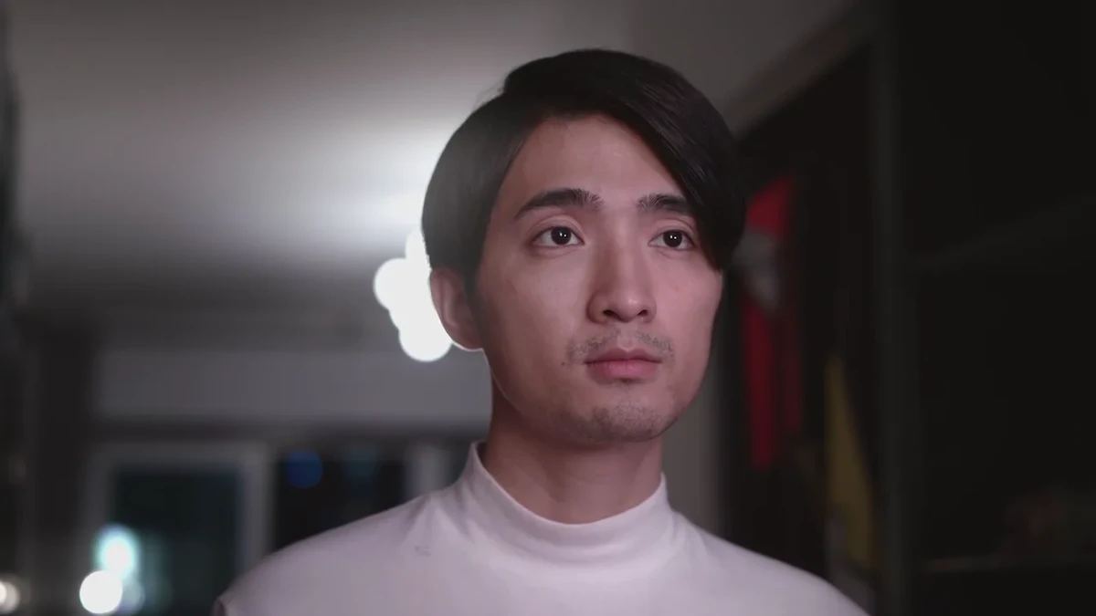 Y.TREES 剧情 TVC 的人物近景,展示情绪转折时的眼神与浅景深控制