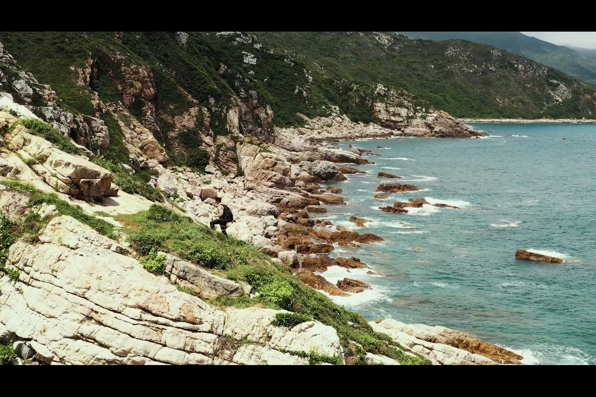ONCE local case-study still: commercial image composition example for Amazon product video