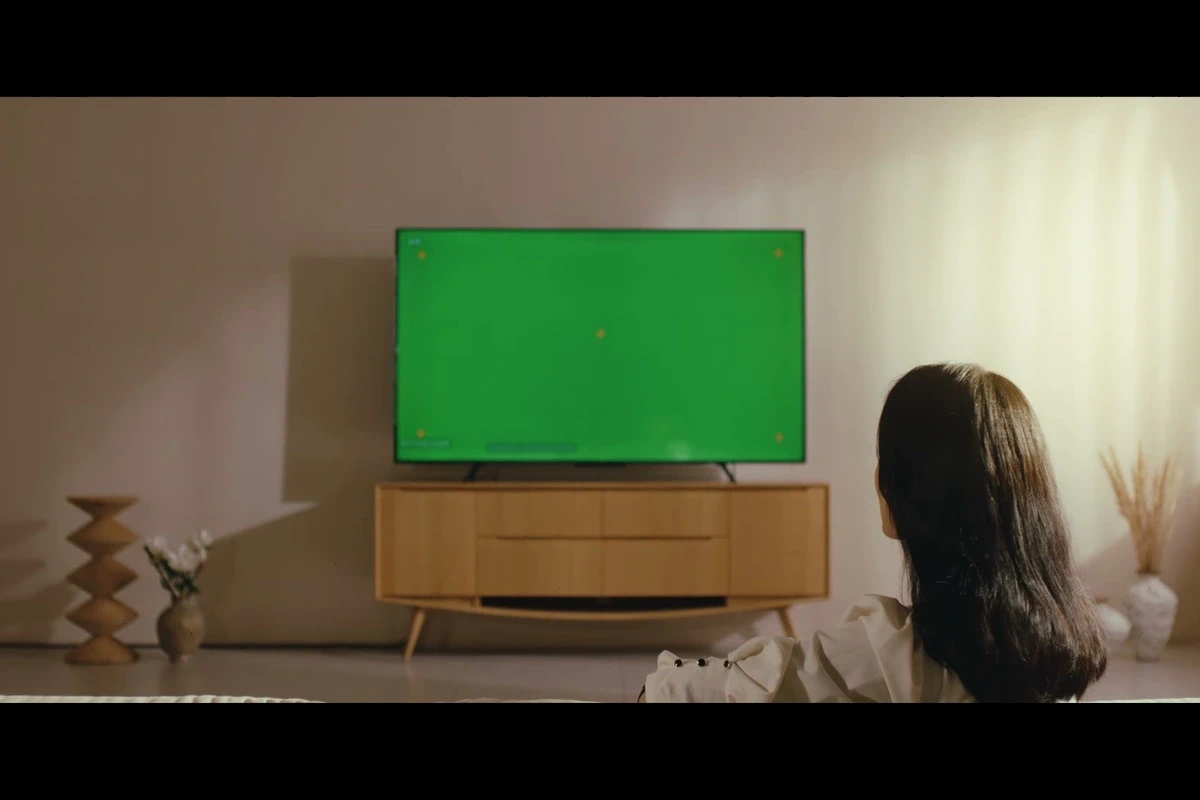 ONCE local case-study still: a commercial-image composition study.