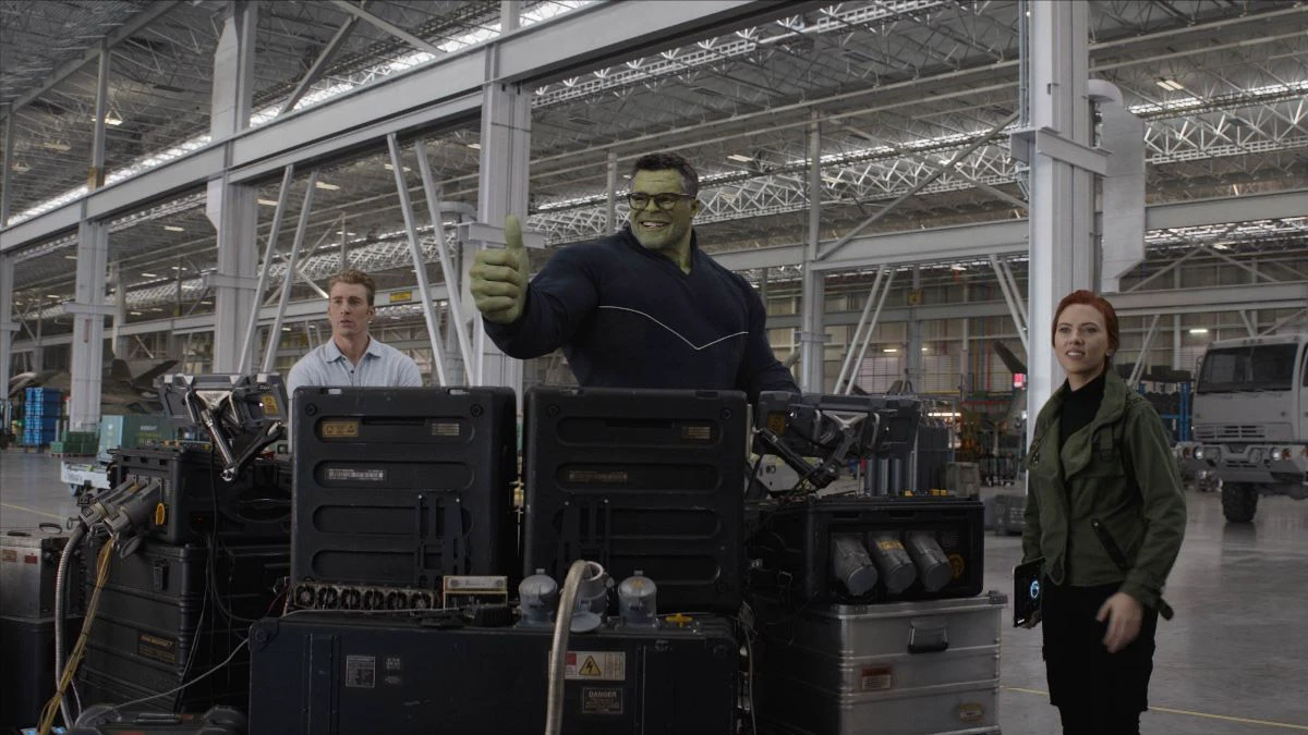 How to Integrate Character Performance with Product Close-Ups in TVC Commercials