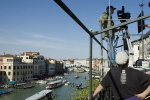 How to Film Booth Lighting and Screens for International Trade Show Promos