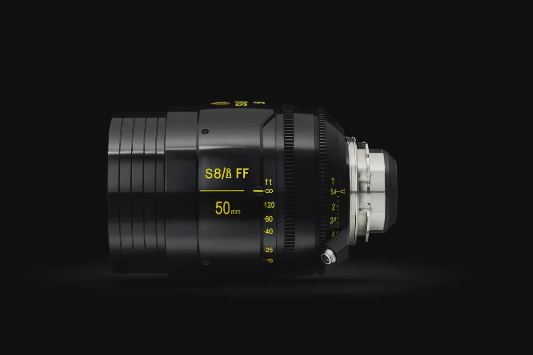 Cooke S8/i 全画幅电影镜头官方产品图