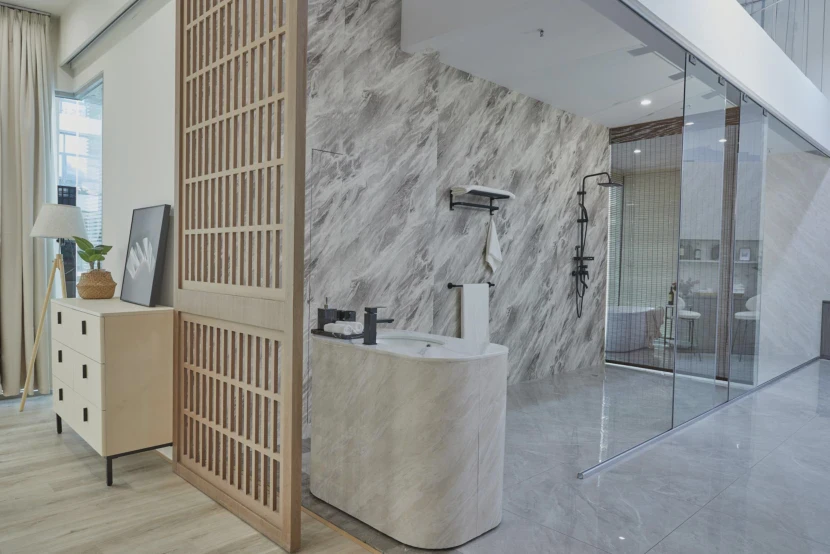 Tiancang · Guangming · Spirited Away · En-suite bathroom