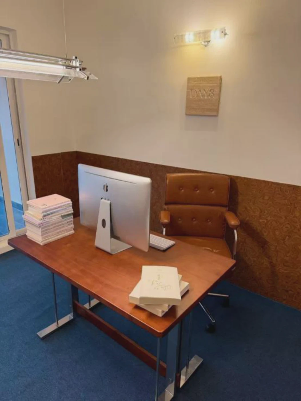 DAY 8 Studio · 07 · Office