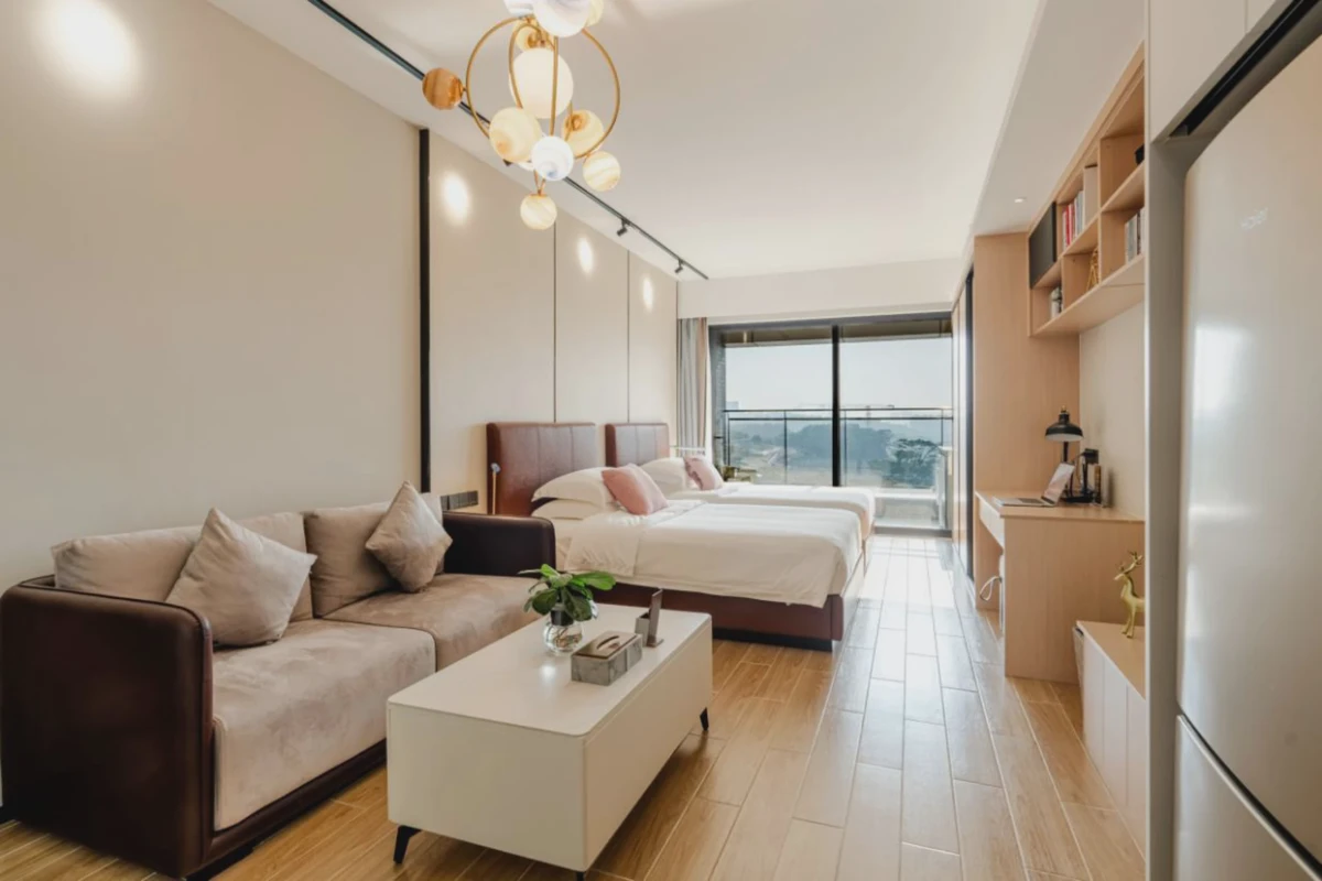 Tiantian & Xiyou · Apartment 06