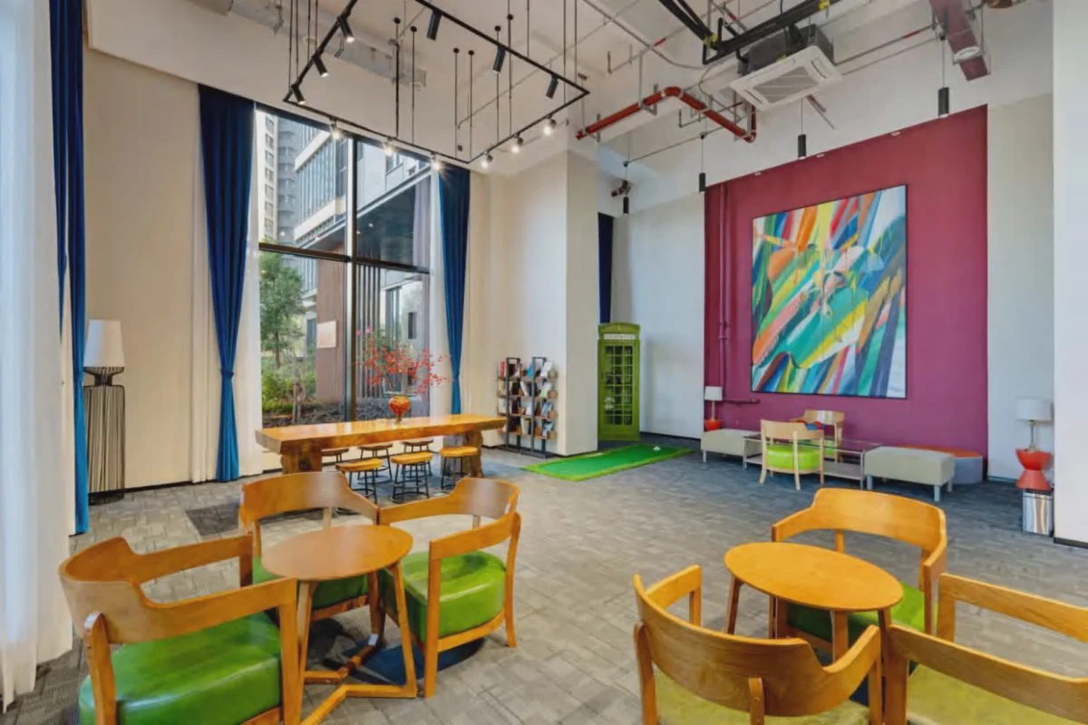 Tiantian & Xiyou · 21 · Multipurpose hall