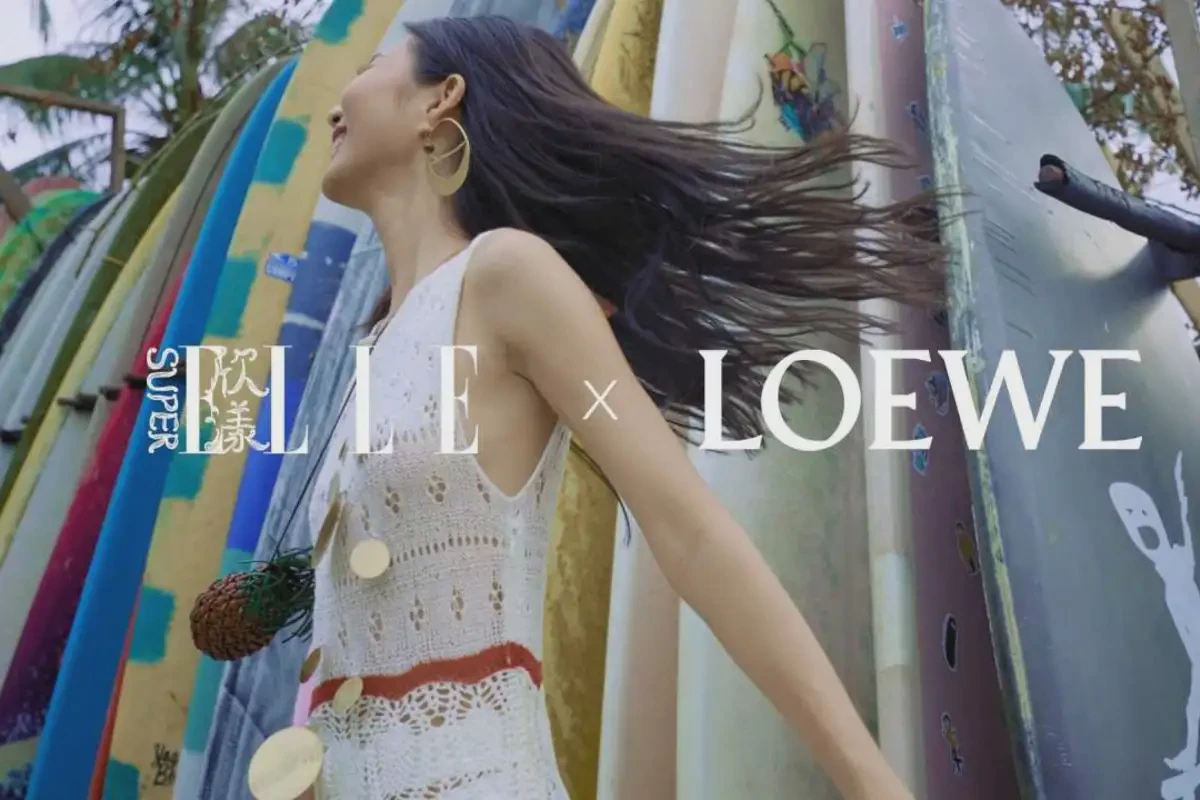 SuperELLE × LOEWE夏日短片｜海边香氛与现场音乐
